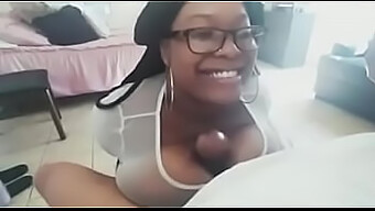 Éjaculation En 3 Secondes: Une Vidéo Faite Maison De Branlette Espagnole D'Une Femme